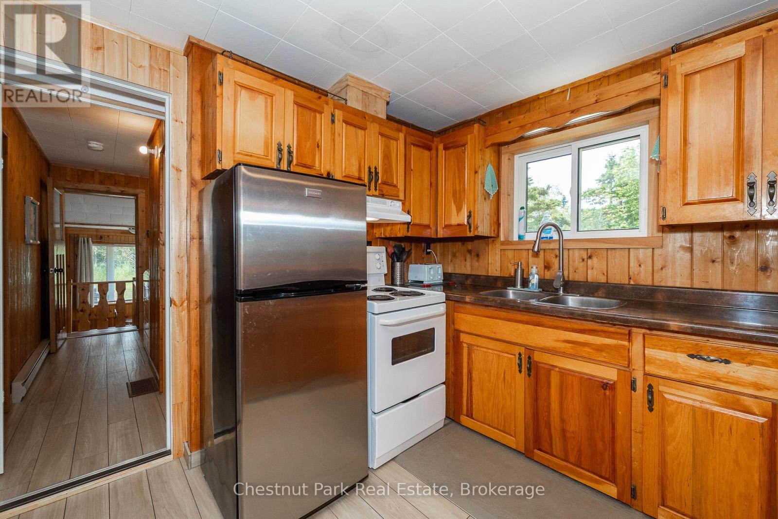 8 Little Cove Road, Northern Bruce Peninsula, Ontario  N0H 2R0 - Photo 30 - X12298619