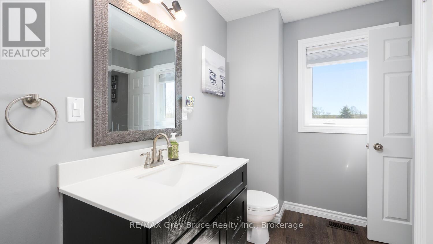 116 Patterson Parkway, Georgian Bluffs, Ontario  N0H 2T0 - Photo 19 - X12298739