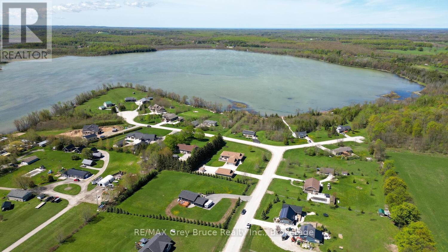 116 Patterson Parkway, Georgian Bluffs, Ontario  N0H 2T0 - Photo 34 - X12298739
