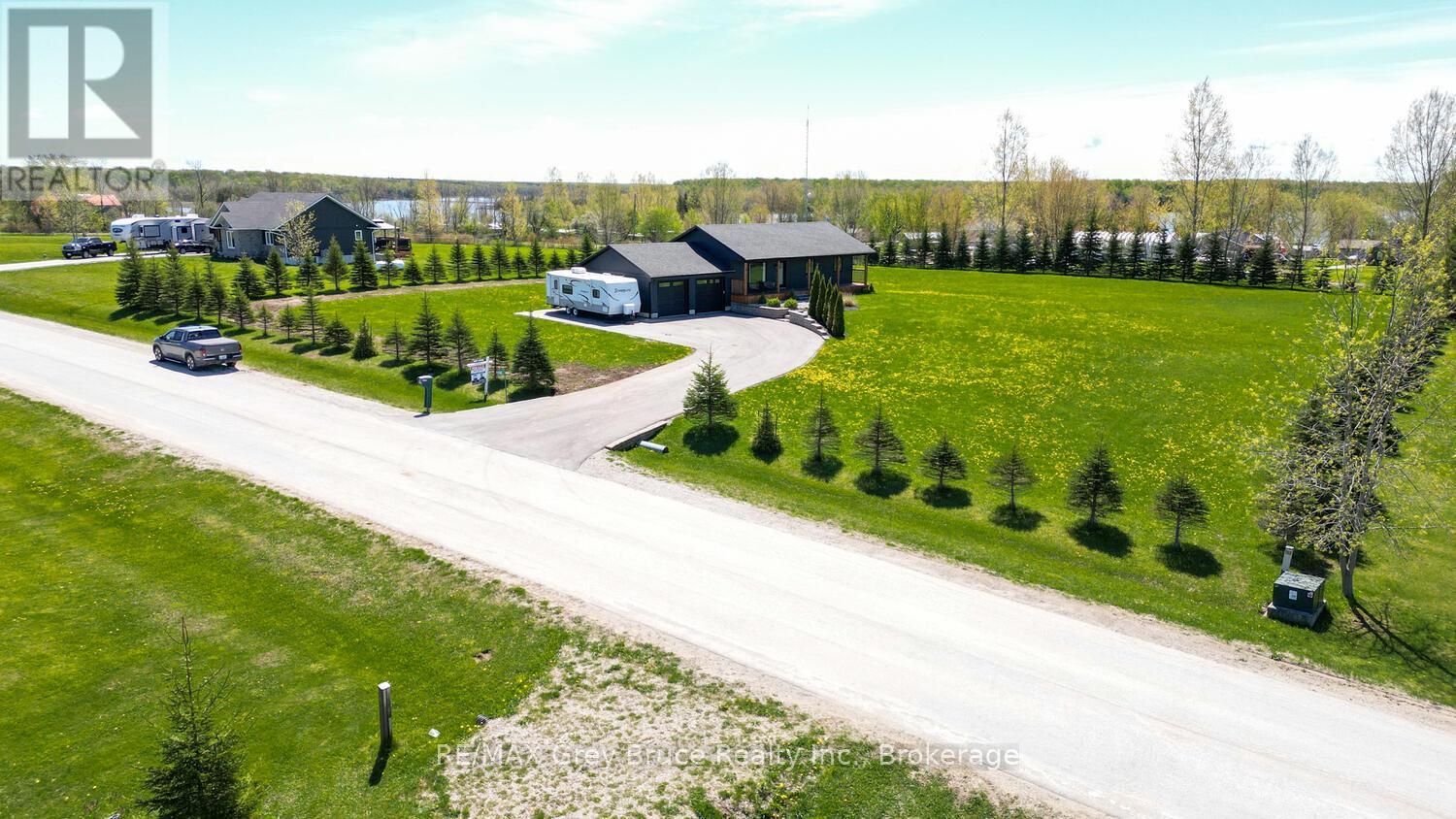 116 Patterson Parkway, Georgian Bluffs, Ontario  N0H 2T0 - Photo 40 - X12298739