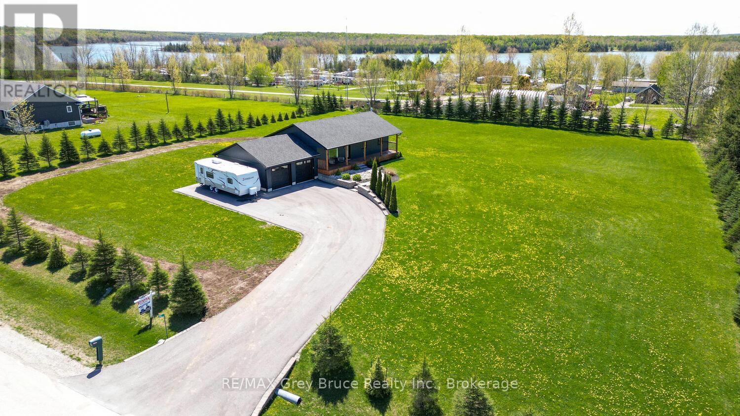 116 Patterson Parkway, Georgian Bluffs, Ontario  N0H 2T0 - Photo 42 - X12298739