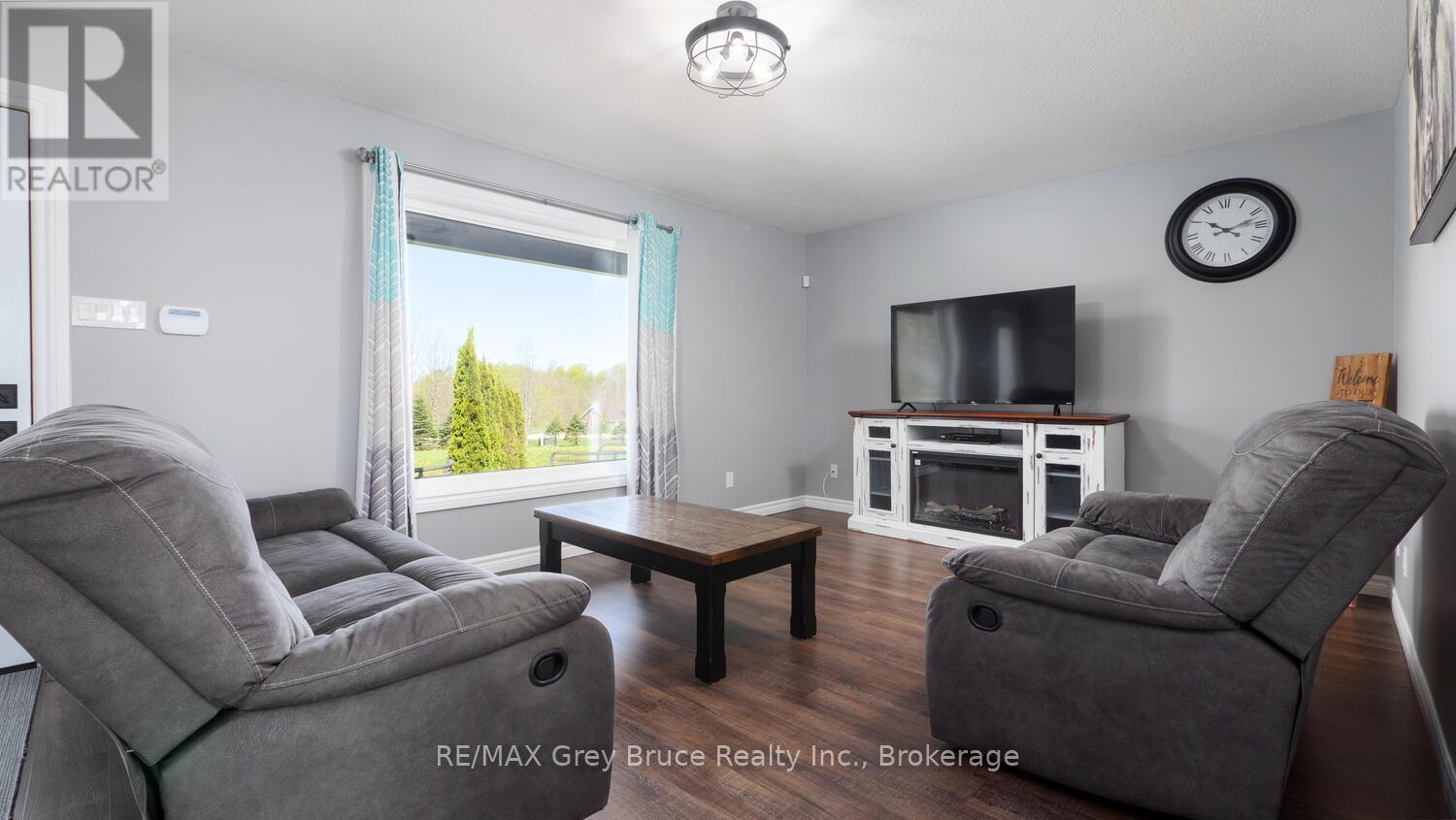 116 Patterson Parkway, Georgian Bluffs, Ontario  N0H 2T0 - Photo 8 - X12298739