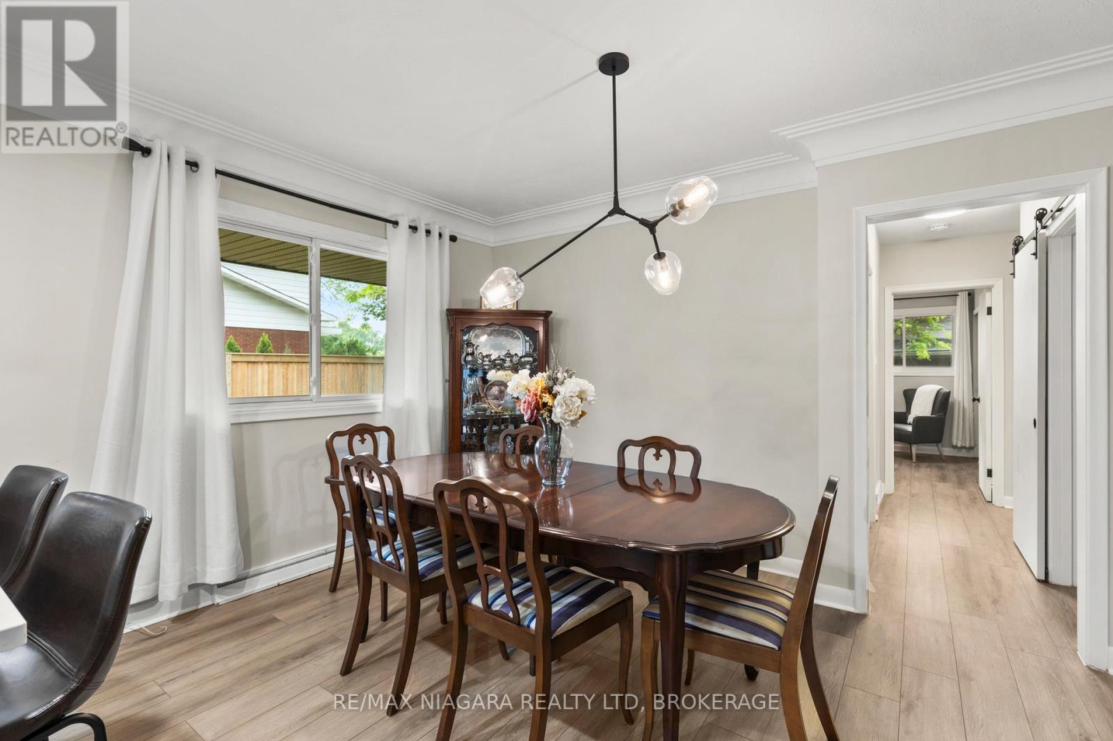 27 Daleview Crescent, Pelham, Ontario  L0S 1E0 - Photo 17 - X12298741