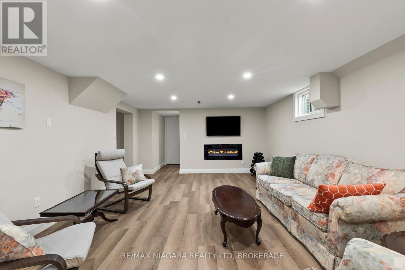 27 Daleview Crescent, Pelham, Ontario  L0S 1E0 - Photo 25 - X12298741