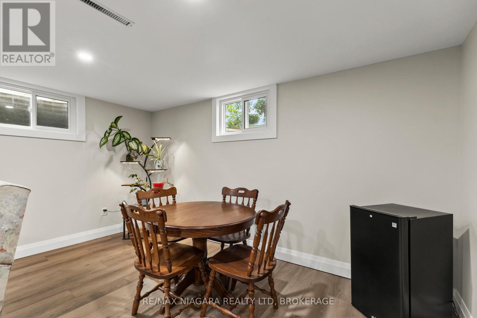 27 Daleview Crescent, Pelham, Ontario  L0S 1E0 - Photo 26 - X12298741