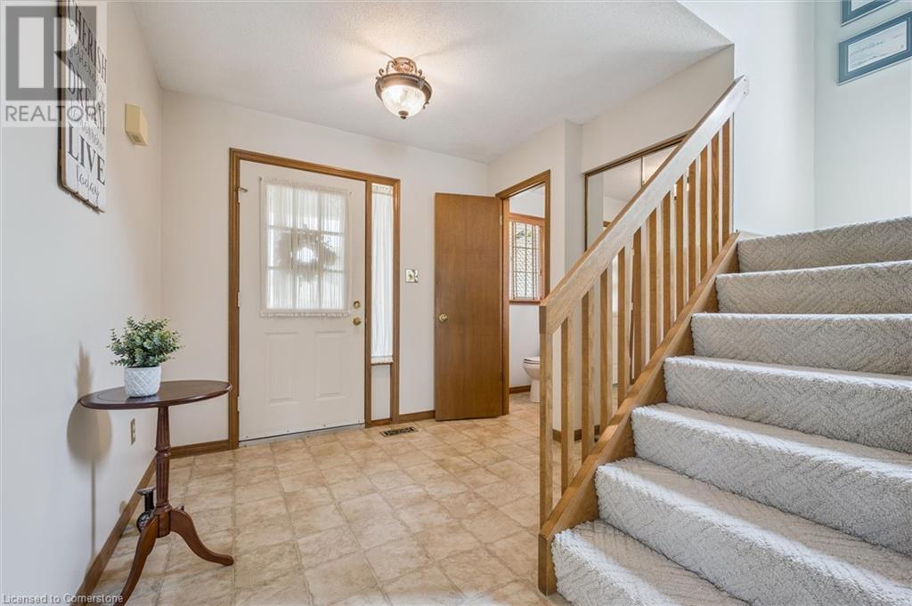 19 Crane Drive, Elmira, Ontario  N3B 3H4 - Photo 6 - 40750340