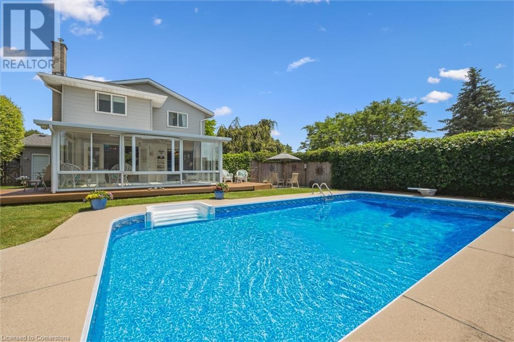 19 Crane Drive, Elmira, Ontario  N3B 3H4 - Photo 2 - 40750340