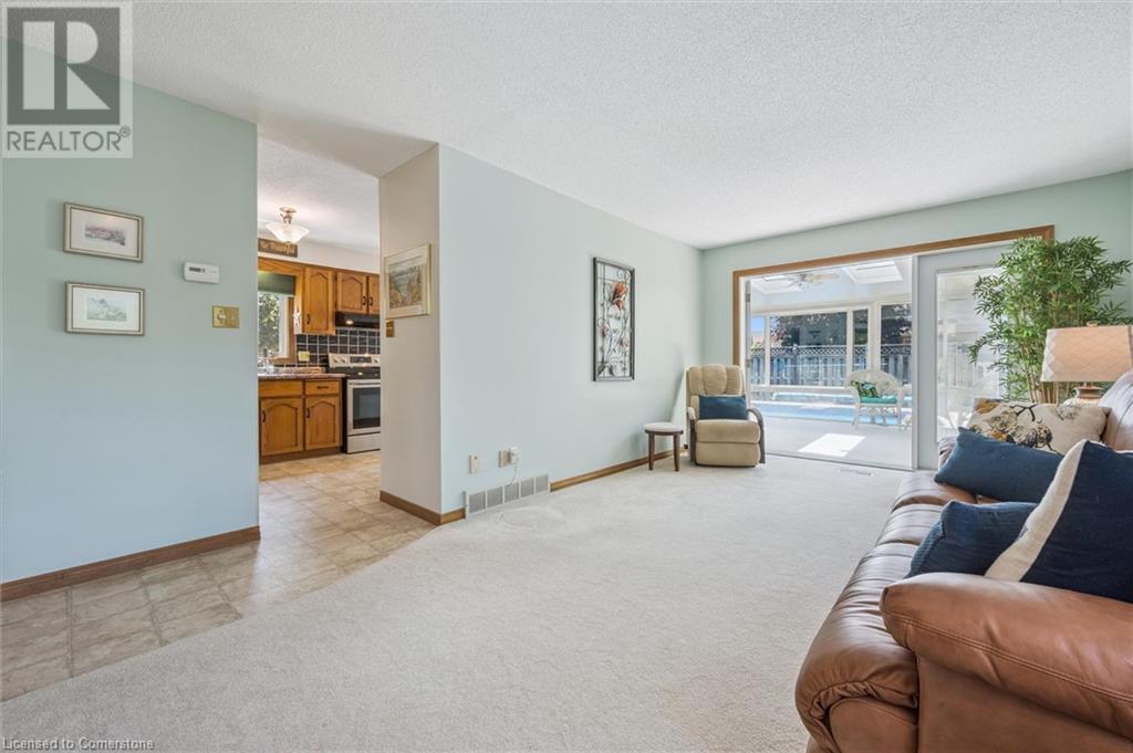 19 Crane Drive, Elmira, Ontario  N3B 3H4 - Photo 8 - 40750340