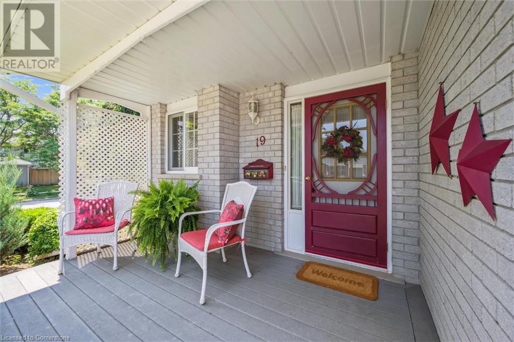 19 Crane Drive, Elmira, Ontario  N3B 3H4 - Photo 5 - 40750340