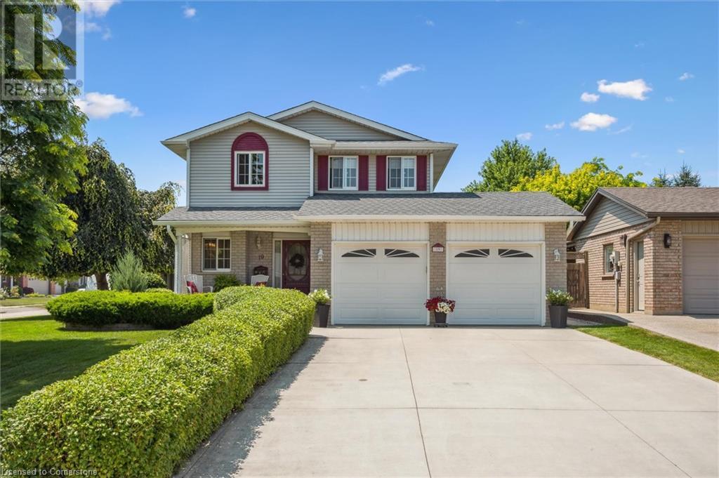 19 Crane Drive, Elmira, Ontario  N3B 3H4 - Photo 1 - 40750340