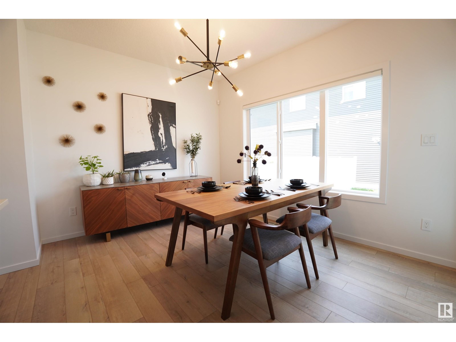 5557 Schonsee Dr Nw, Edmonton, Alberta  T5Z 0R8 - Photo 2 - E4448397