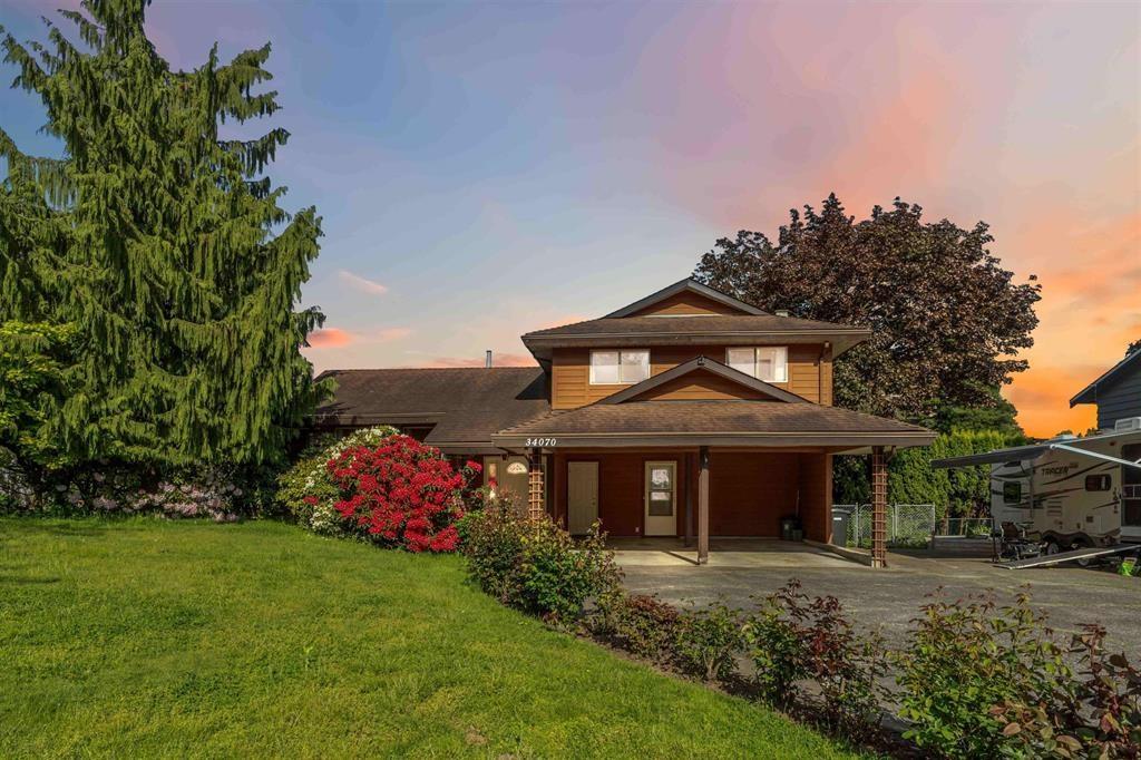 34070 Shannon Drive, Abbotsford, British Columbia  V2S 5C8 - Photo 2 - R3029185