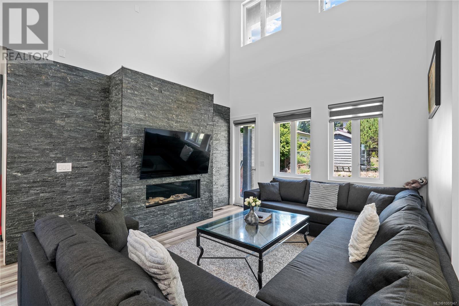 Property at 146 Cadillac Ave image 1