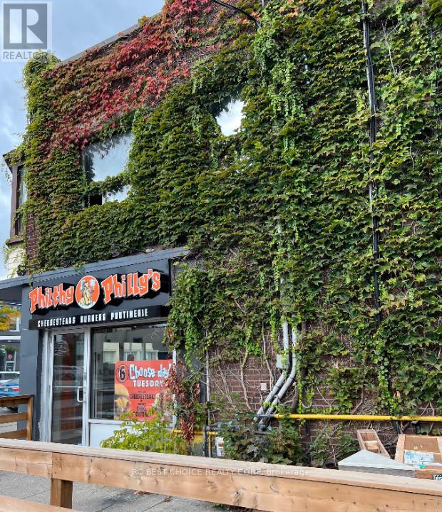 Property at 3233 YONGE STREET image 5