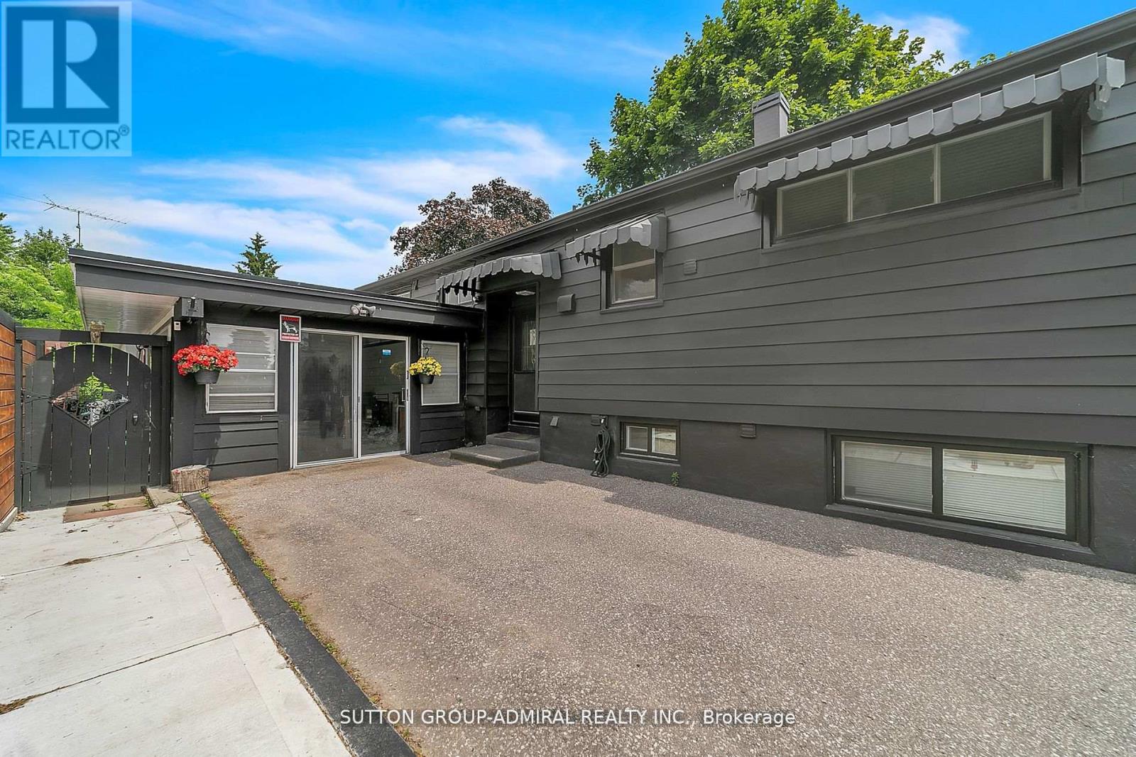 Property at 212 ST. PETER STREET image 2