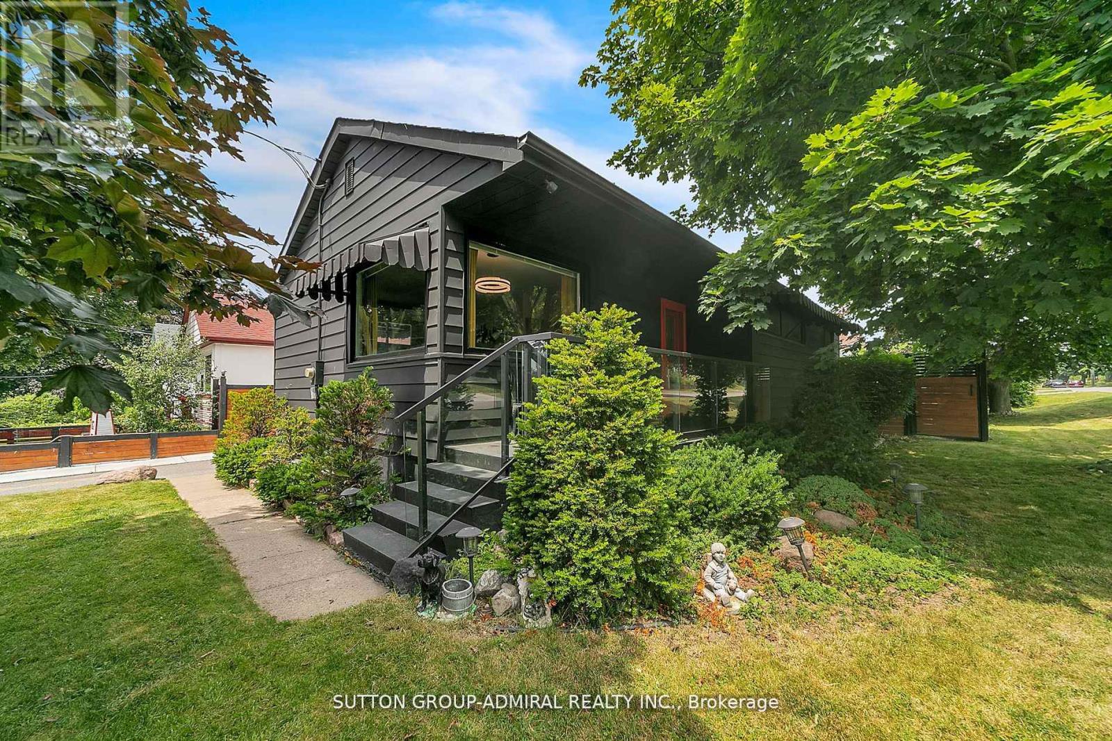Property at 212 ST. PETER STREET image 4
