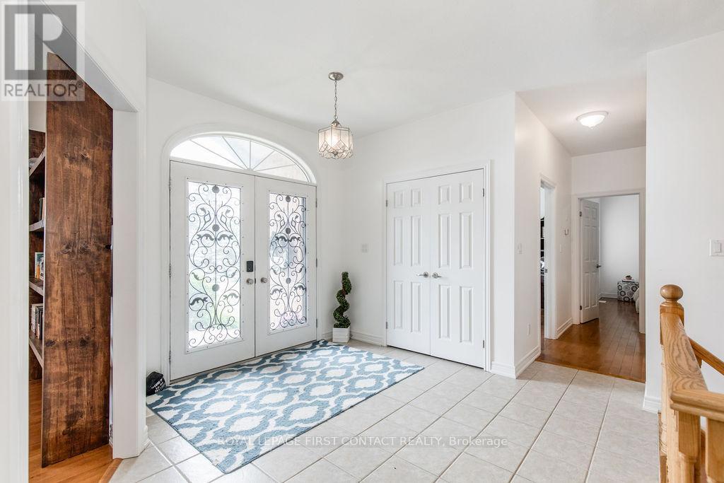 Property at 31 VANDERPOST CRESCENT image 4
