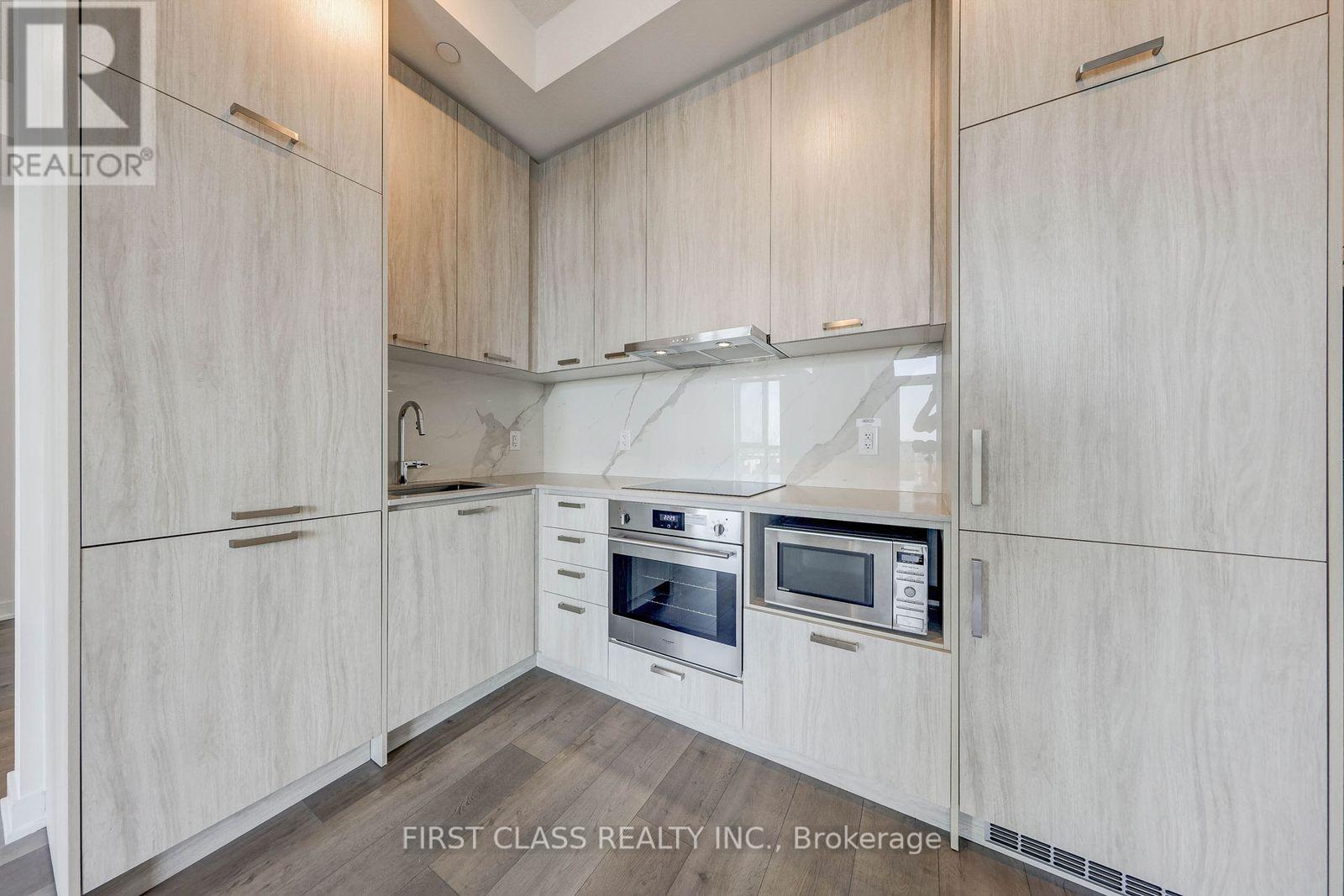 506 - 10 Honeycrisp Crescent, Vaughan, Ontario  L4K 0M7 - Photo 11 - N12298729