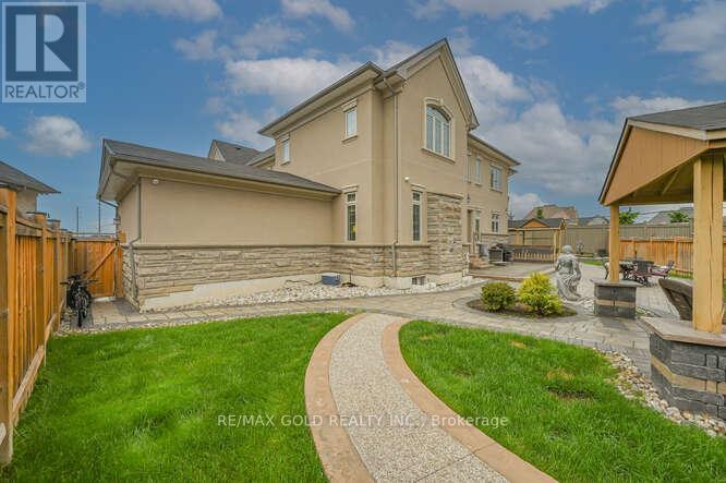 26 Adonis Close, Brampton, Ontario  L6P 4K4 - Photo 46 - W12298710
