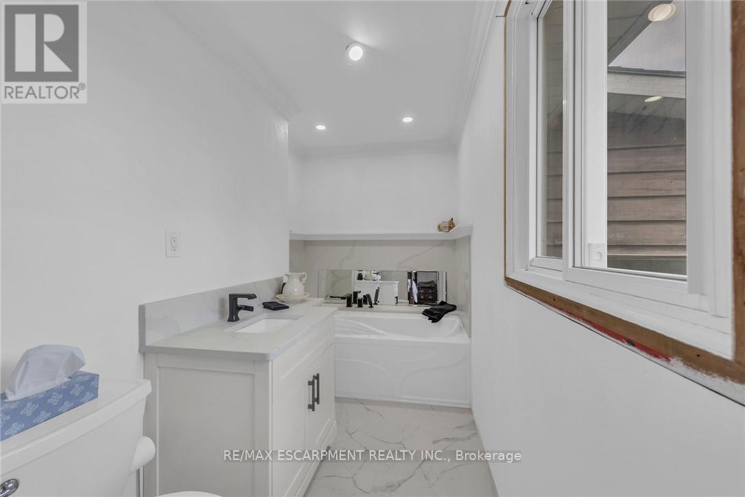 304 River Road, Haldimand, Ontario  N1A 2W3 - Photo 30 - X12298706