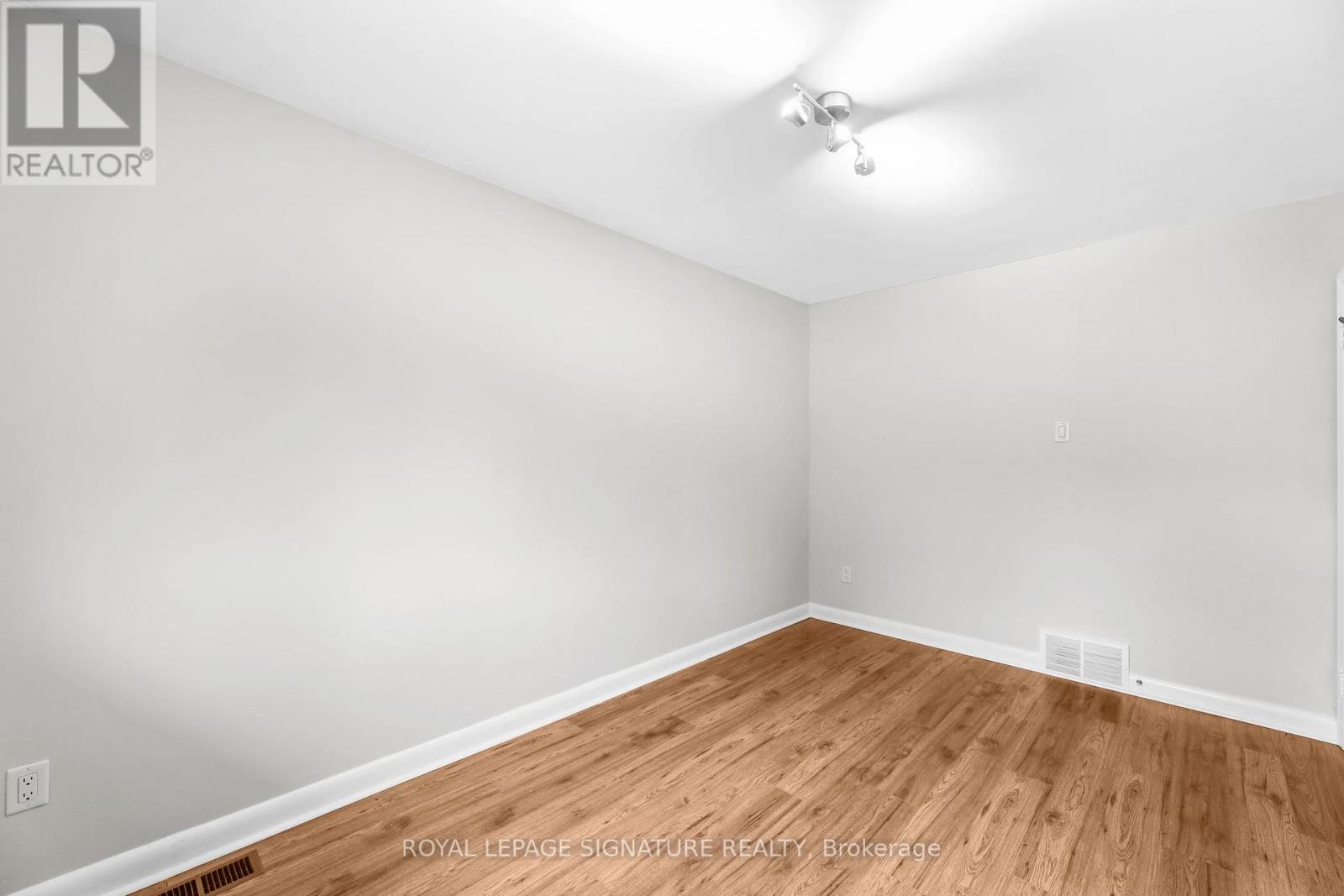 451 Coombs Avenue, London North, Ontario  N8G 1J6 - Photo 21 - X12298760