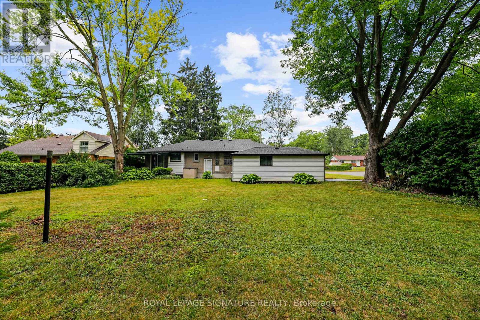 451 Coombs Avenue, London North, Ontario  N8G 1J6 - Photo 34 - X12298760