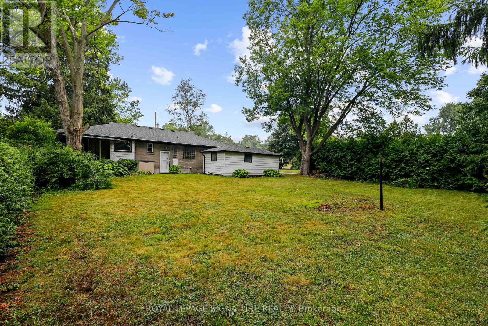451 Coombs Avenue, London North, Ontario  N8G 1J6 - Photo 35 - X12298760
