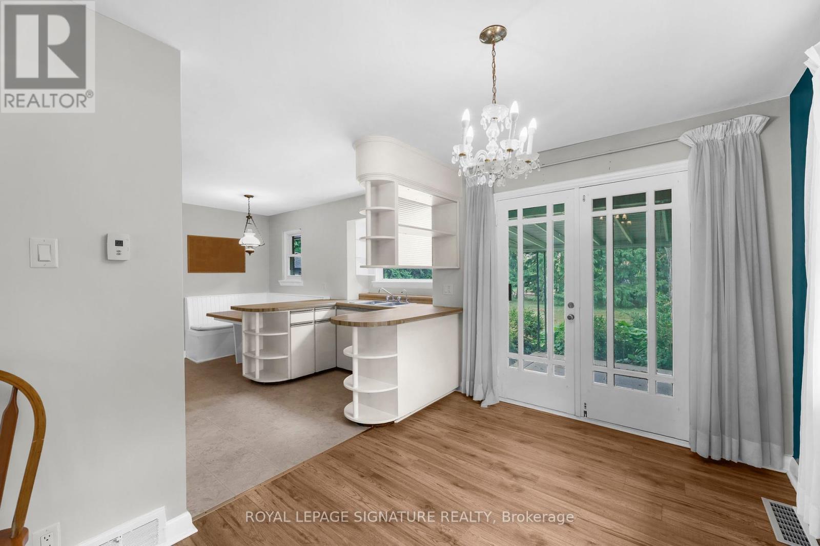451 Coombs Avenue, London North, Ontario  N8G 1J6 - Photo 6 - X12298760
