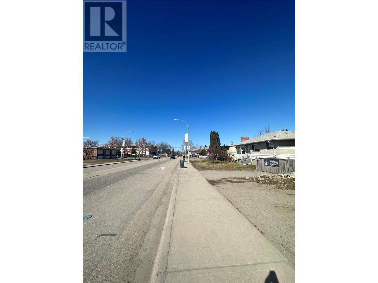 Property at 275 Rutland Road N image 4