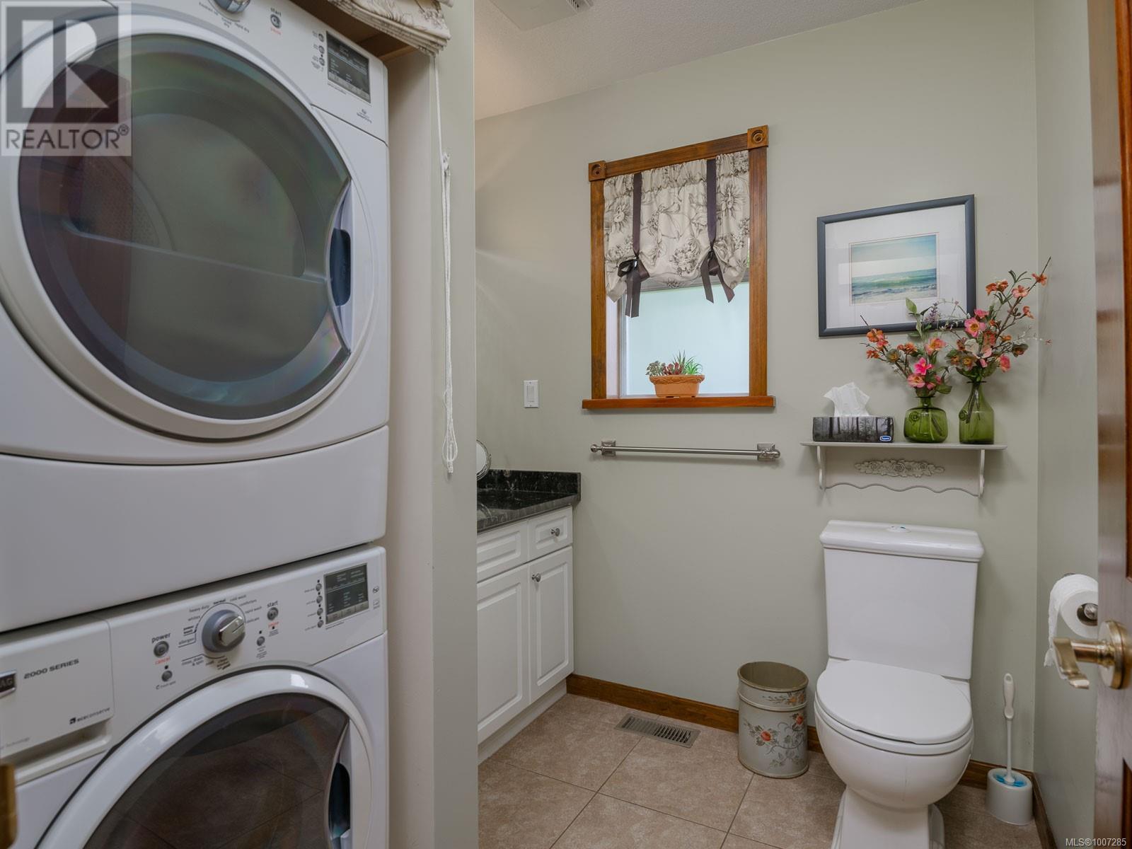 Property at 3867 5th Ave image 3