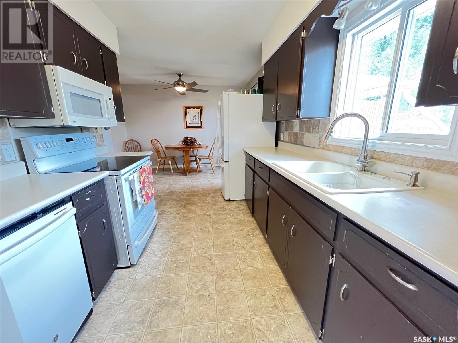 126 Myers Crescent, Maple Creek, Saskatchewan  S0N 1N0 - Photo 16 - SK013325