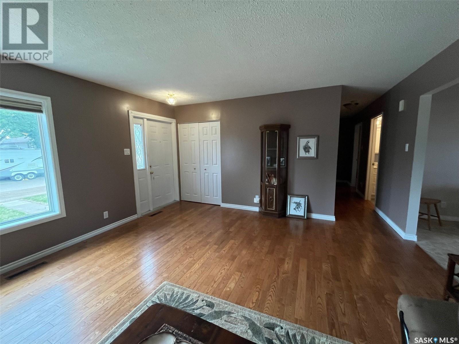 126 Myers Crescent, Maple Creek, Saskatchewan  S0N 1N0 - Photo 21 - SK013325