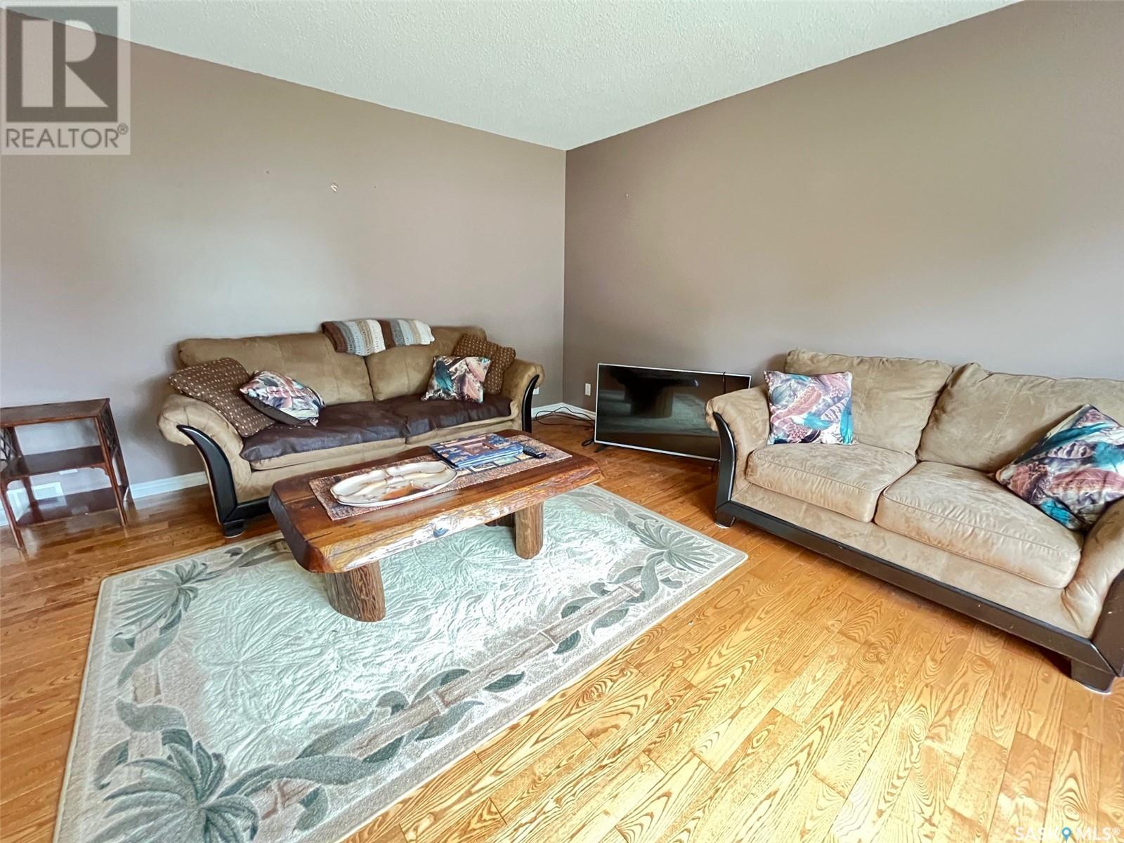 126 Myers Crescent, Maple Creek, Saskatchewan  S0N 1N0 - Photo 23 - SK013325