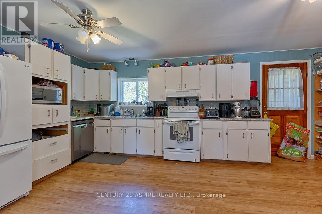 75 Bonnechere Street E, Bonnechere Valley, Ontario  K0J 1T0 - Photo 30 - X12296799