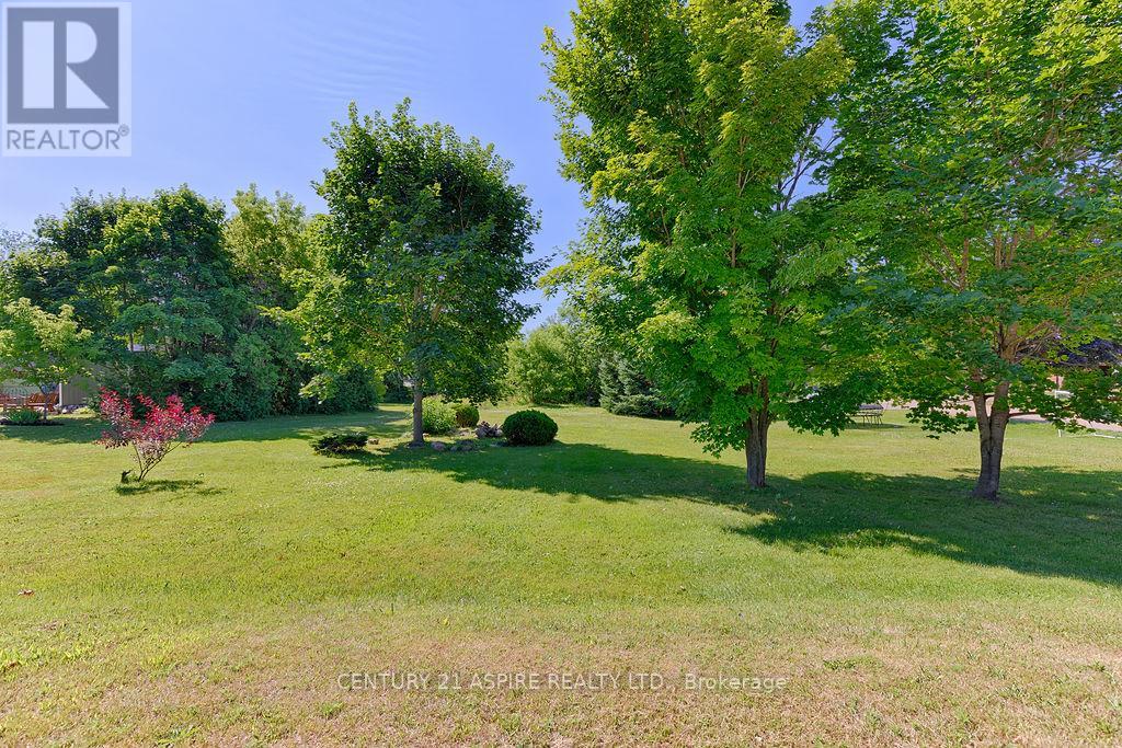 75 Bonnechere Street E, Bonnechere Valley, Ontario  K0J 1T0 - Photo 17 - X12296799