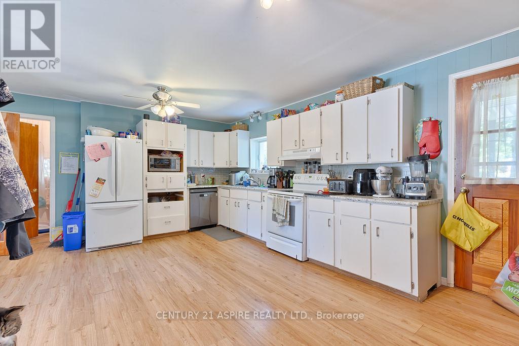 75 Bonnechere Street E, Bonnechere Valley, Ontario  K0J 1T0 - Photo 28 - X12296799