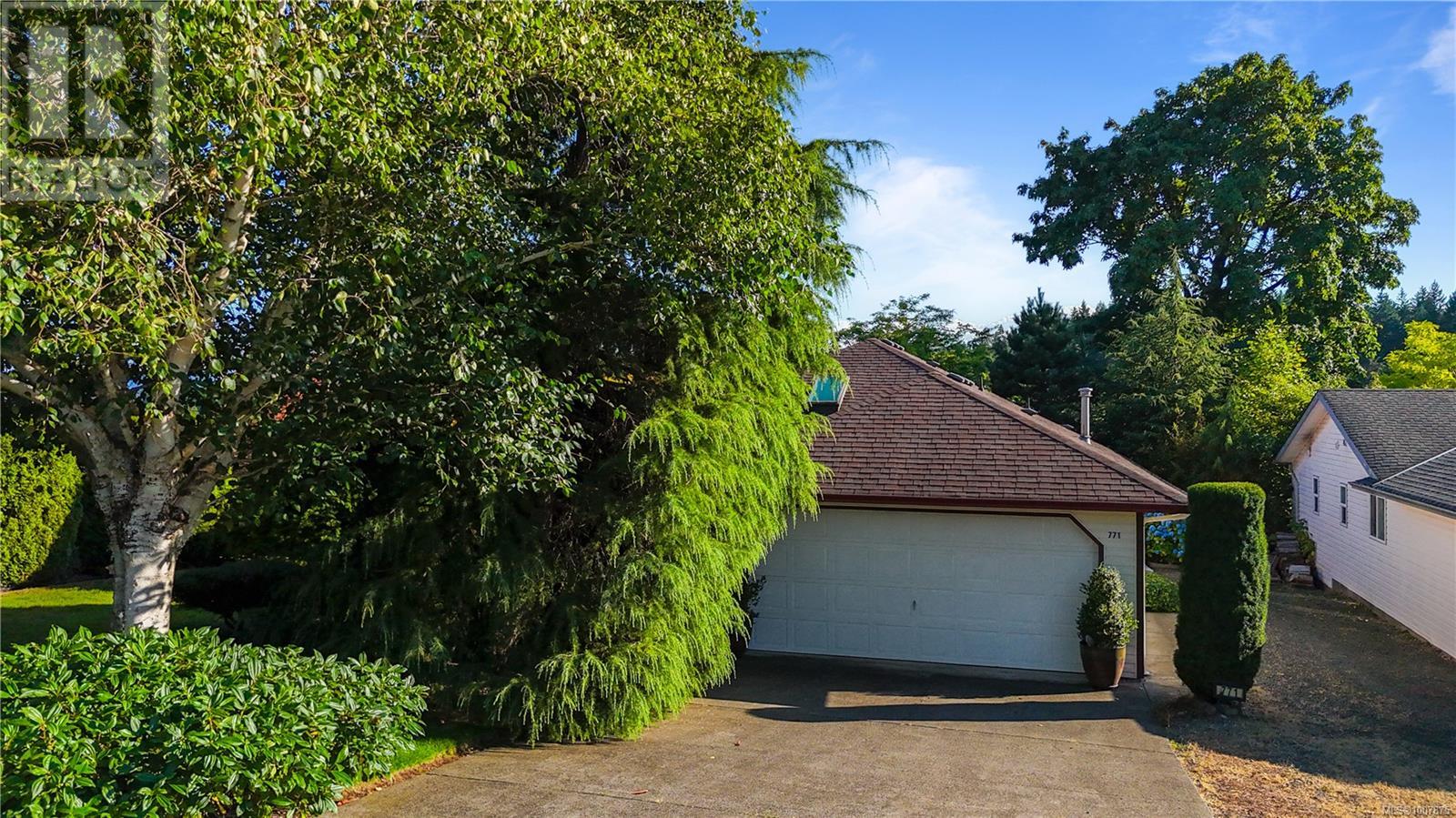 Property at 771 Sassaby Pl image 2