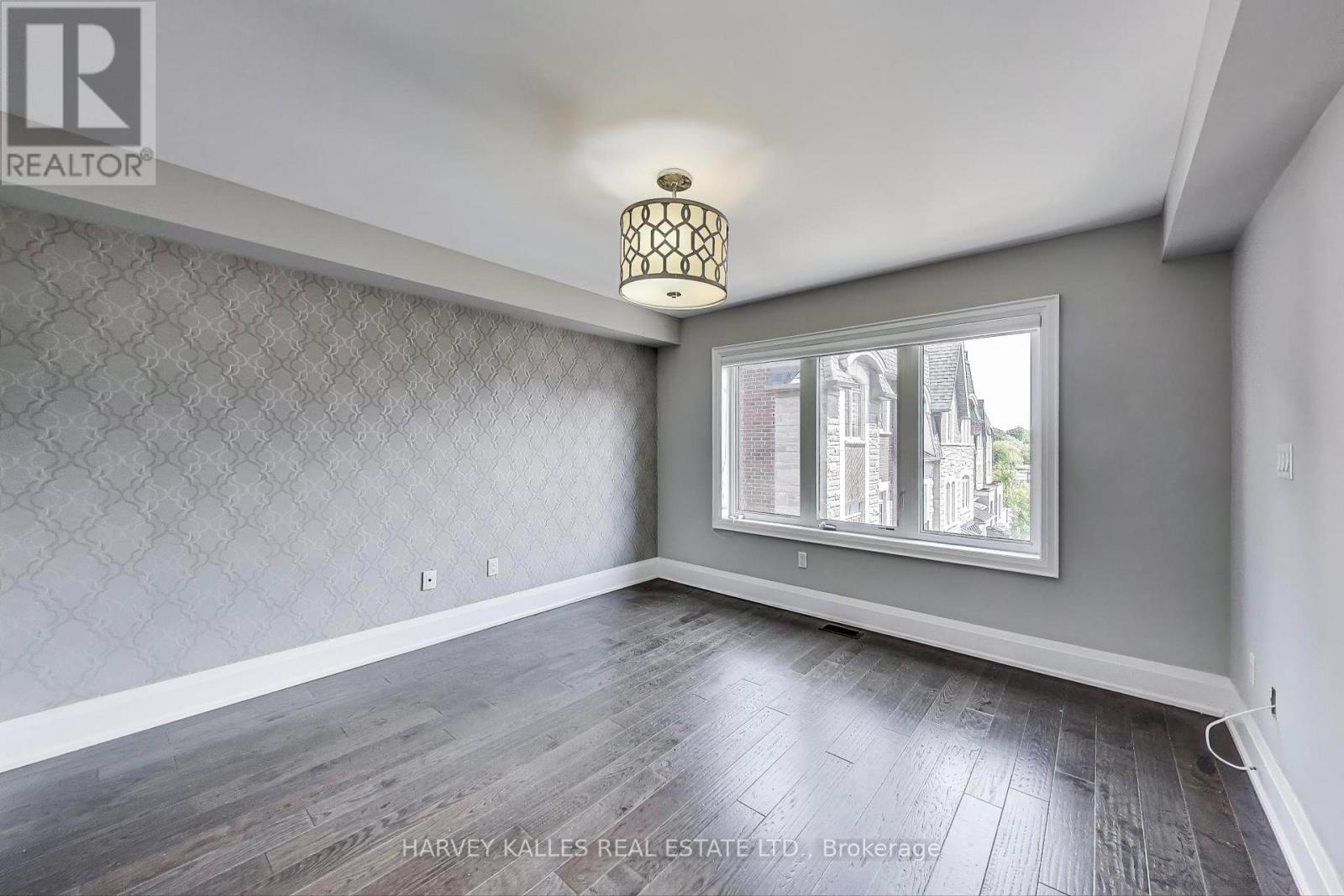 37 Ingleside Street, Vaughan, Ontario  L4L 0H9 - Photo 21 - N12296899