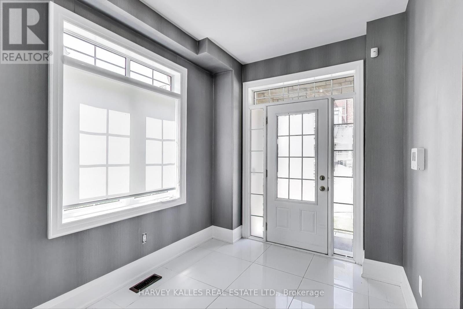 Property at 37 INGLESIDE STREET image 3