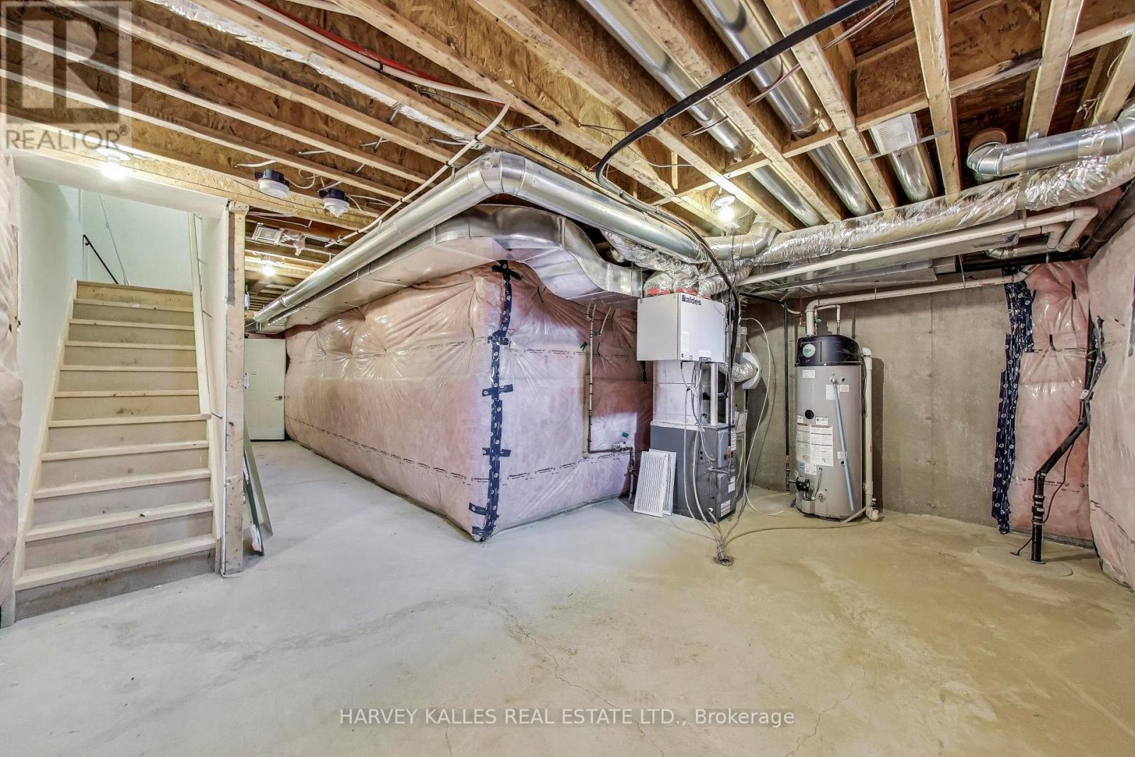 37 Ingleside Street, Vaughan, Ontario  L4L 0H9 - Photo 36 - N12296899