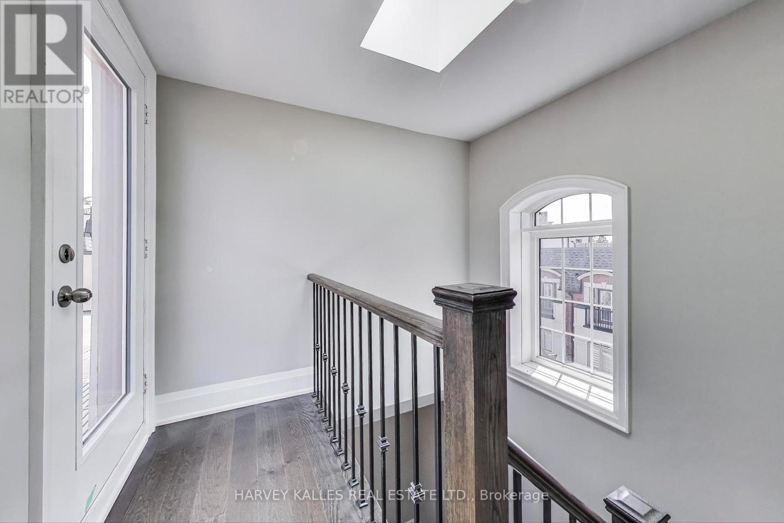 37 Ingleside Street, Vaughan, Ontario  L4L 0H9 - Photo 32 - N12296899