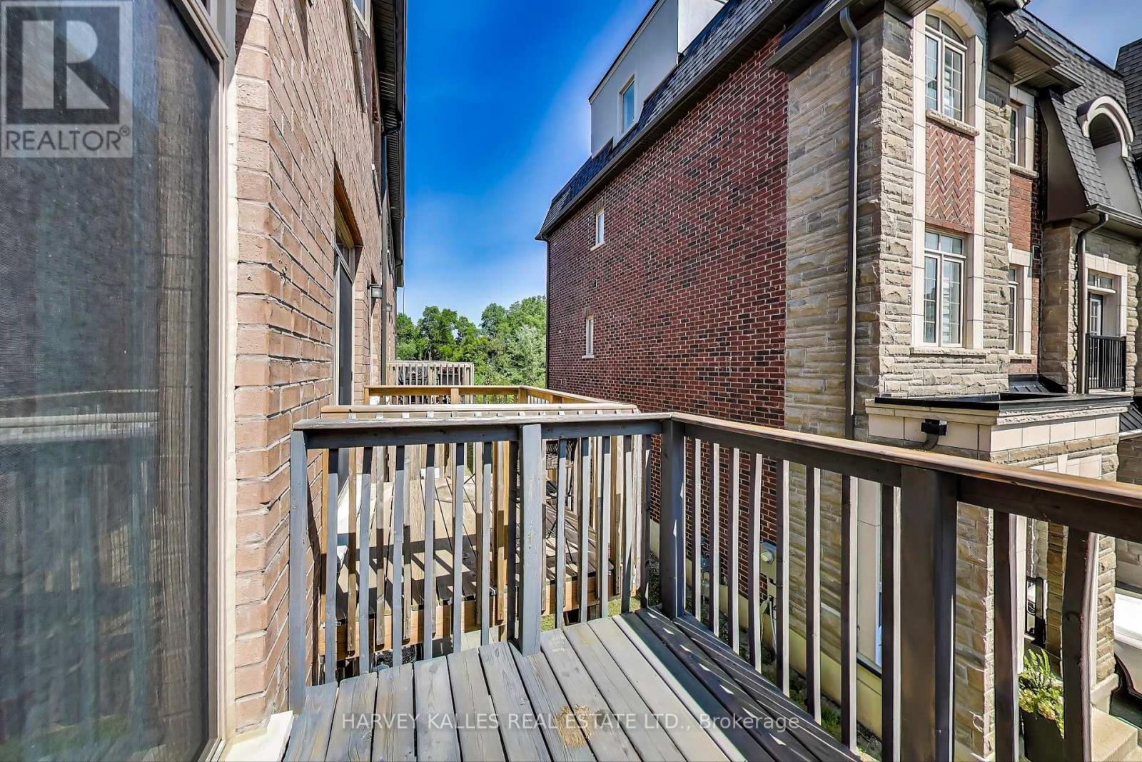 37 Ingleside Street, Vaughan, Ontario  L4L 0H9 - Photo 19 - N12296899