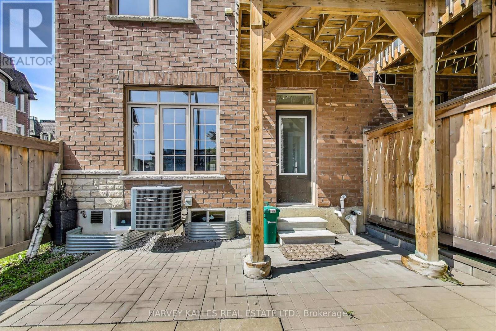 37 Ingleside Street, Vaughan, Ontario  L4L 0H9 - Photo 39 - N12296899
