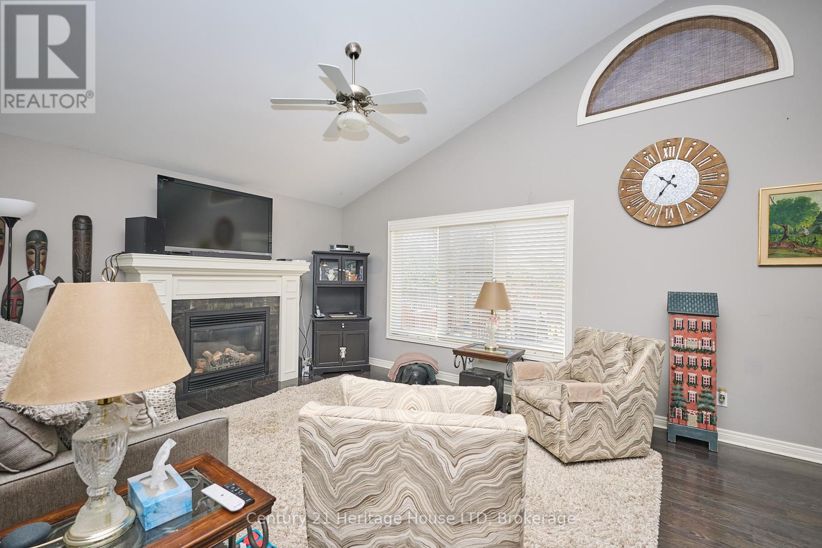450 Classic Avenue, Welland, Ontario  L3B 0A4 - Photo 13 - X12296808