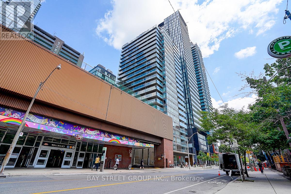 3107 - 28 Wellesley Street E, Toronto, Ontario  M4Y 0C4 - Photo 2 - C12298822