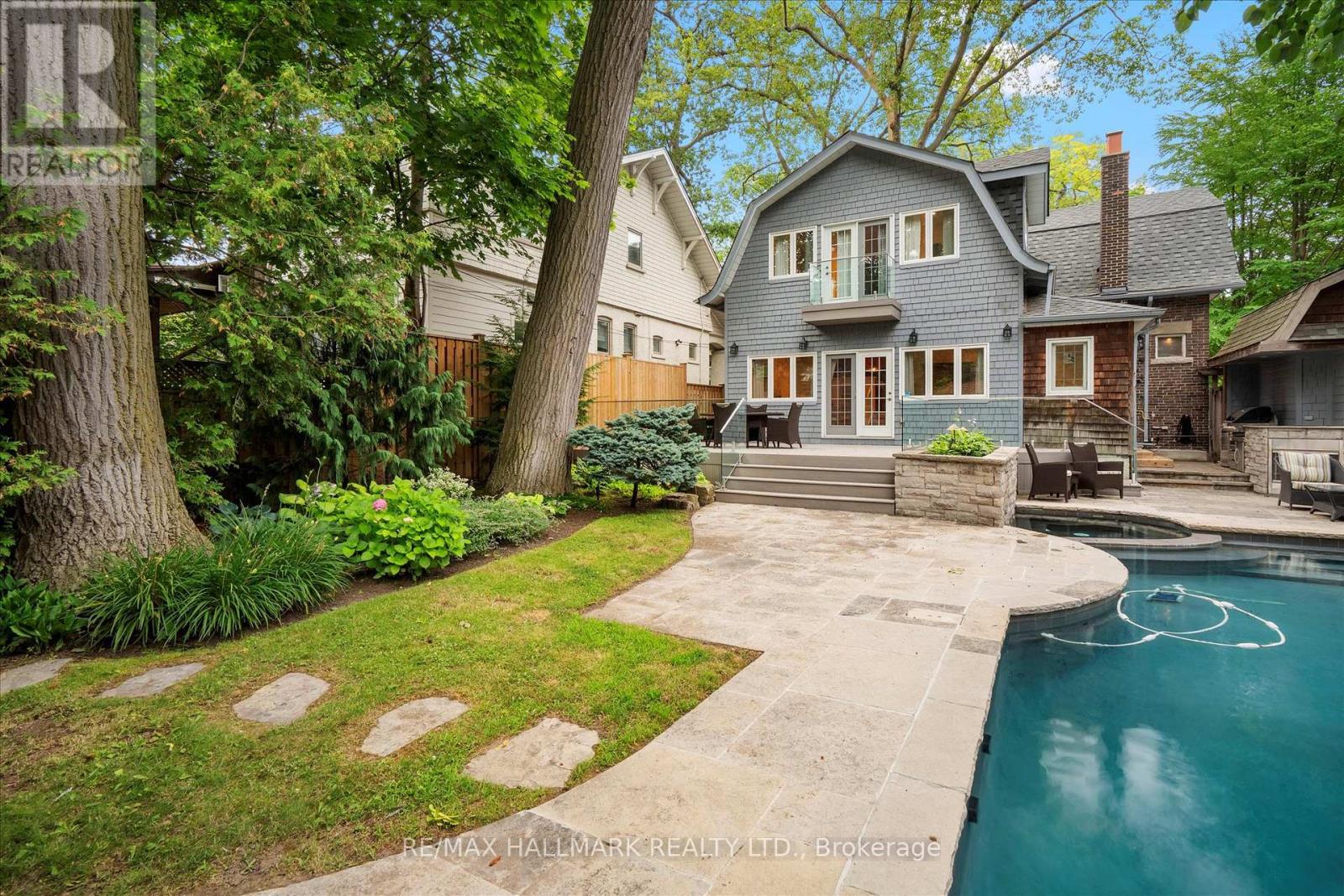 34 Munro Park Avenue, Toronto, Ontario  M4E 3M3 - Photo 45 - E12298808