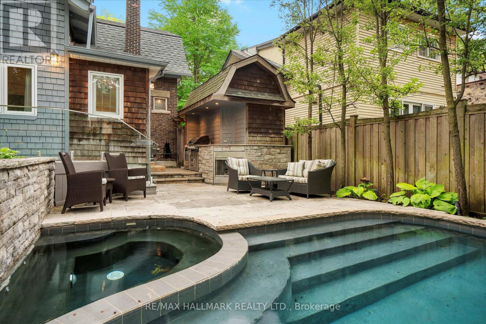 34 Munro Park Avenue, Toronto, Ontario  M4E 3M3 - Photo 47 - E12298808