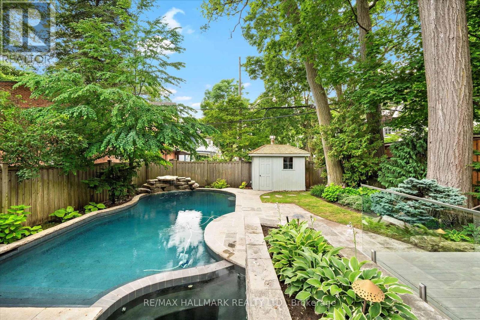 34 Munro Park Avenue, Toronto, Ontario  M4E 3M3 - Photo 48 - E12298808