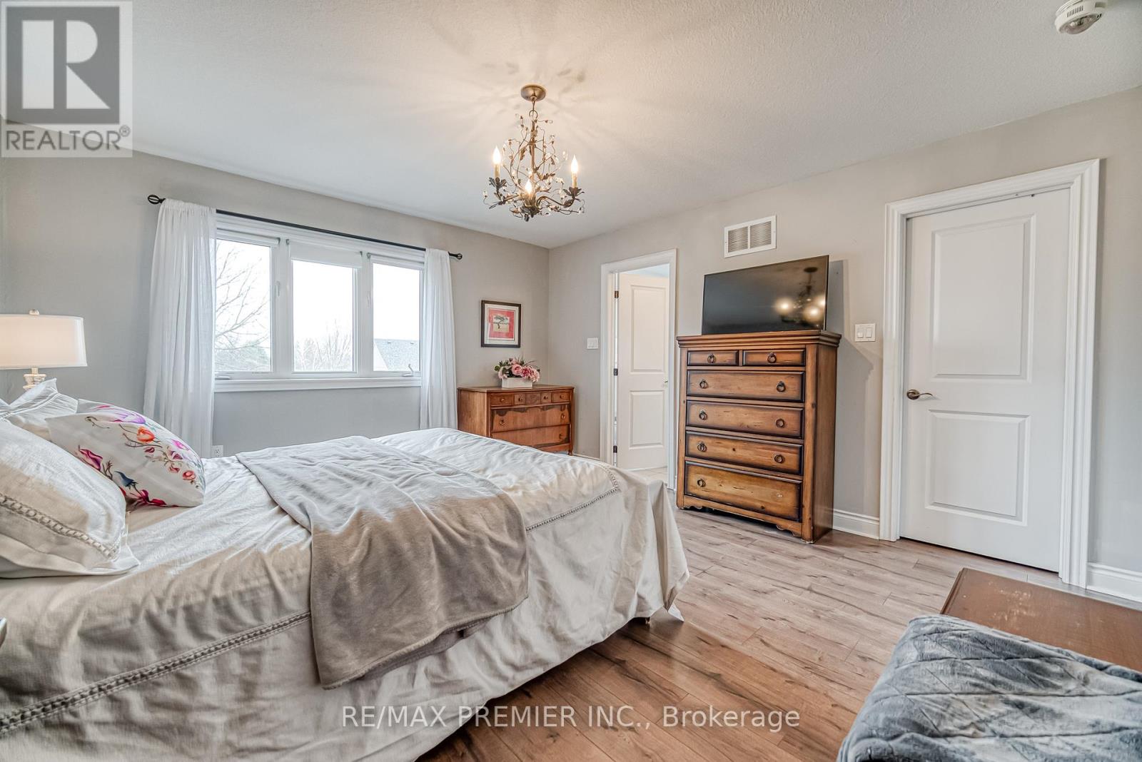 1878 Lamstone Street, Innisfil, Ontario  L9S 4Z8 - Photo 19 - N12298807