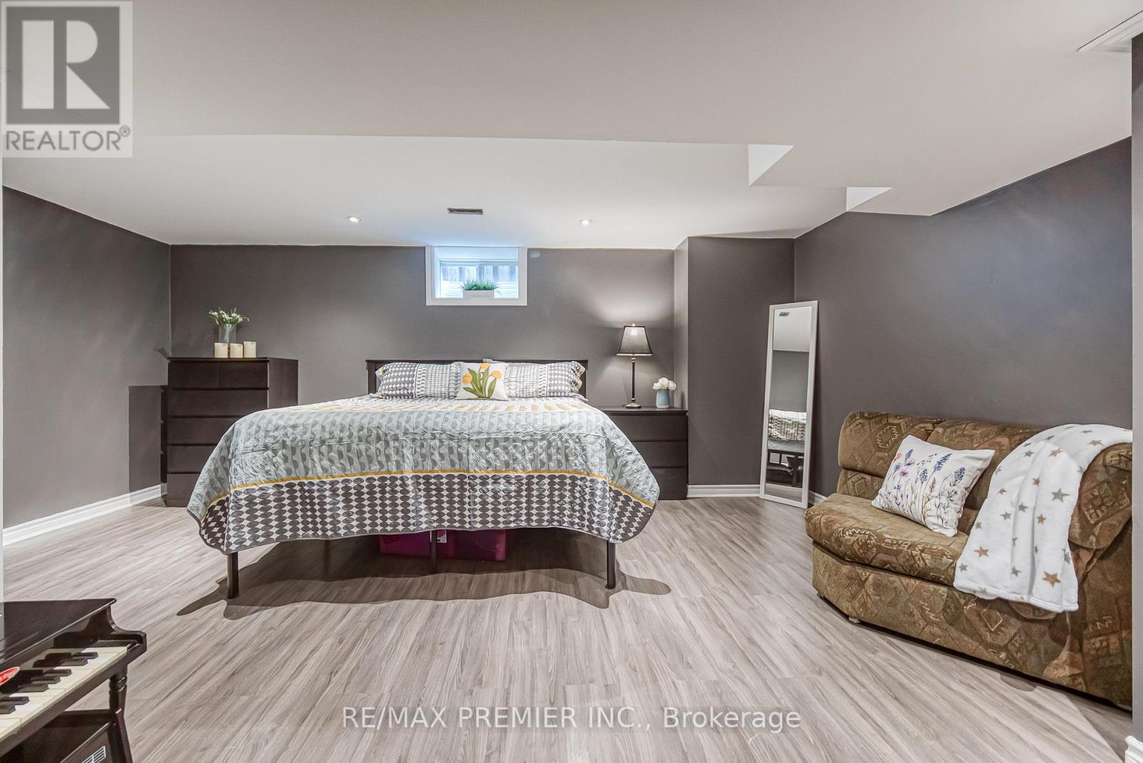 1878 Lamstone Street, Innisfil, Ontario  L9S 4Z8 - Photo 27 - N12298807